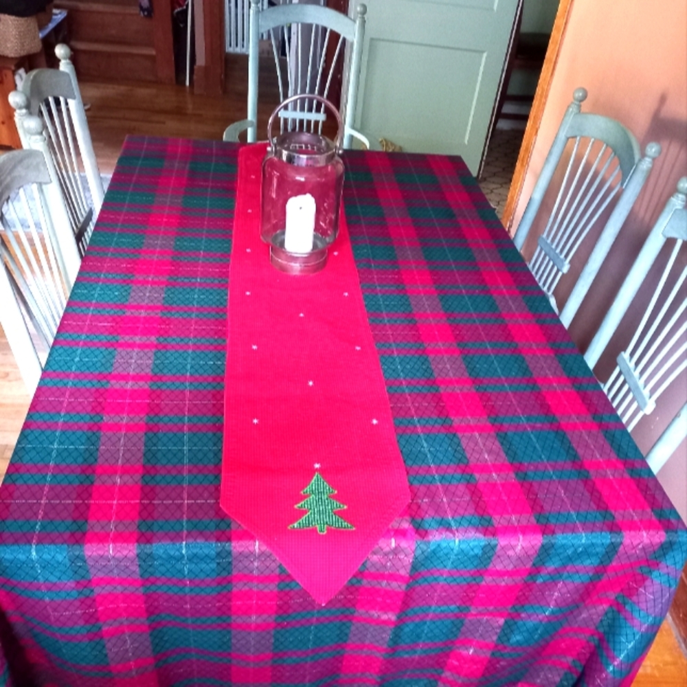 Plaid Polyester Christmas Table Cloth
